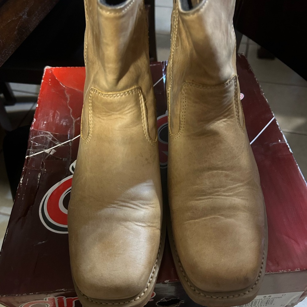 Men’s boots
